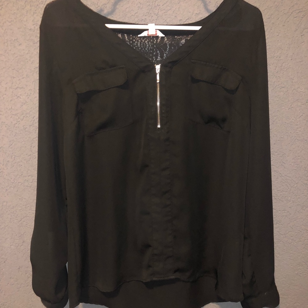 Black shirt